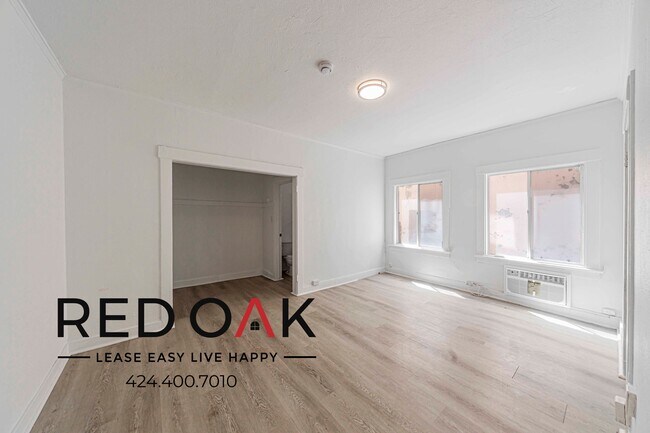 Foto del edificio - 822 S Park View St