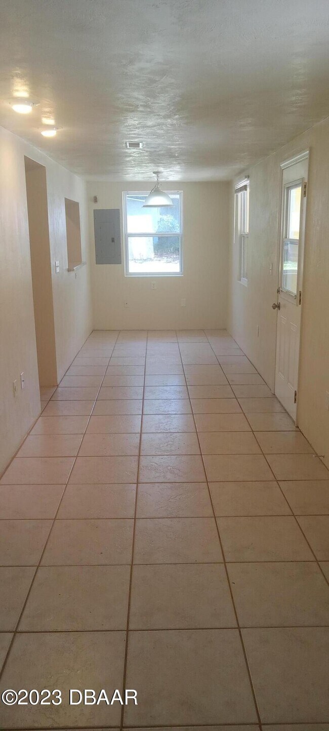 Building Photo - 382 S Ridgewood Ave