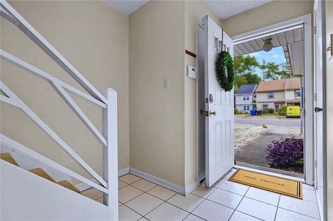 Building Photo - 2303 Merl Cir