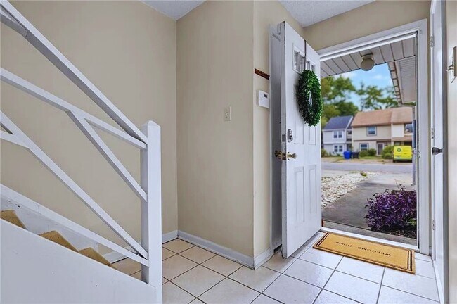 Foto del edificio - 2303 Merl Cir