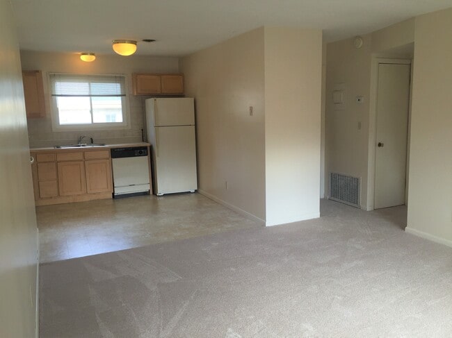 Foto del edificio - College Mall Apartments