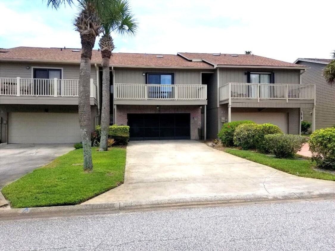 Beautiful Townhome 2 Bedroom 2.5 Bathroom - Beautiful Townhome 2 Bedroom 2.5 Bathroom