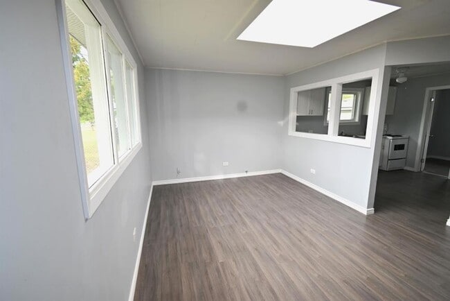 Building Photo - 1 bedroom in Prince George BC V2L 4C5