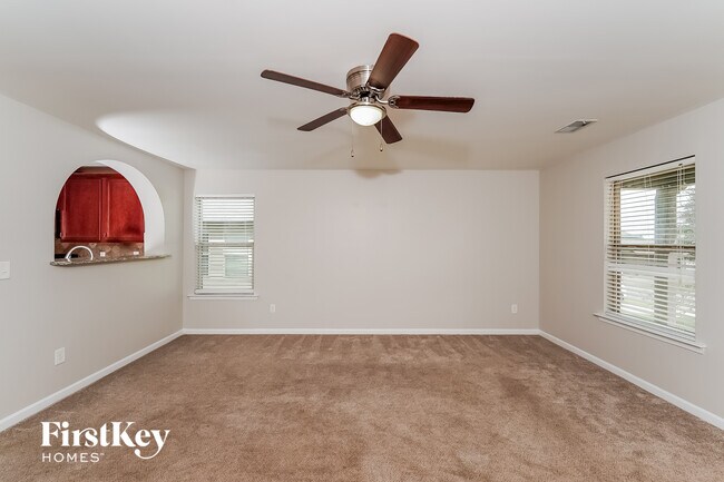 Foto del edificio - 150 Briar Ridge Ln