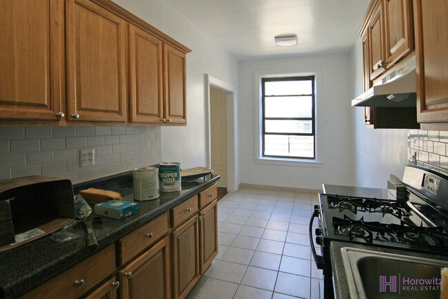 Foto del edificio - 3563 79th St