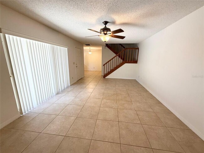 Foto del edificio - 5282 CYPRESS Ct