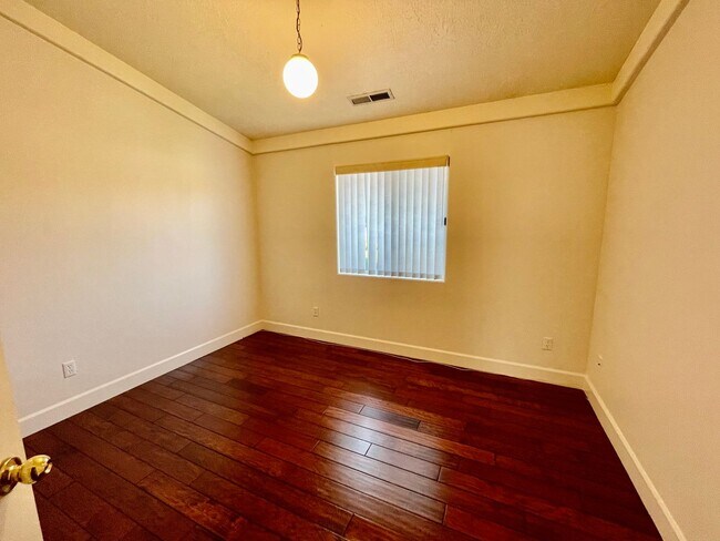 Foto del edificio - Lovely 3-BR Home in Southgate