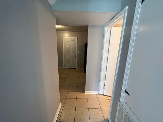 Foto del edificio - 440 30th Pl