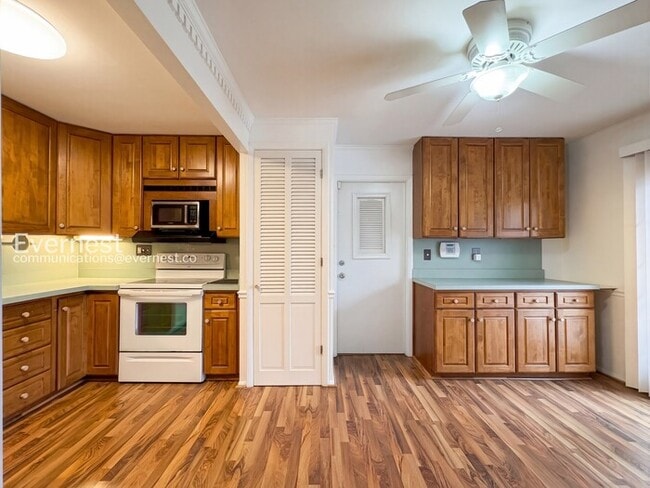 Foto del edificio - 2519 Kitmore Ln