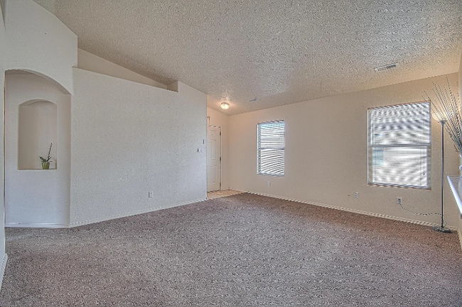 Foto del edificio - 630 Redwood St SW