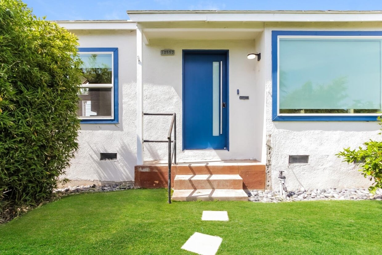 Foto principal - 12553 Woodgreen St