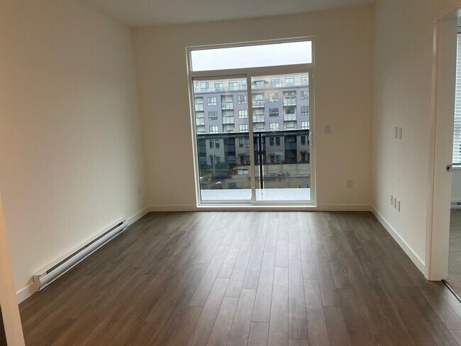 Photo du bâtiment - 15733-15785 85 Ave