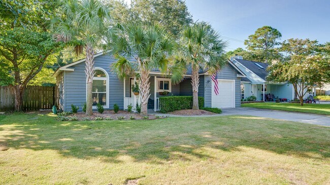Building Photo - 3 bedroom 2 bathroom house in Chelsea Park...