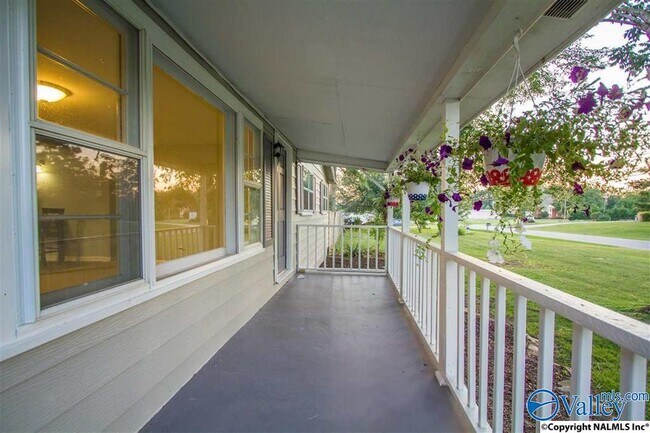 Foto del edificio - 26602 Nick Davis Rd