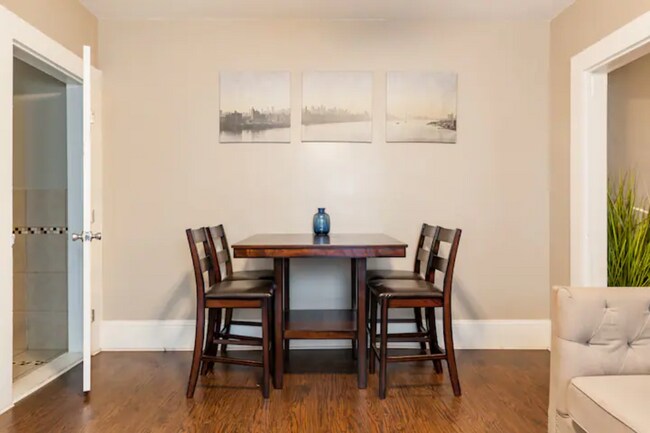 Foto del edificio - 1122 Snyder St NW