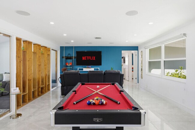 Foto del edificio - 4644 Bay Crest Dr