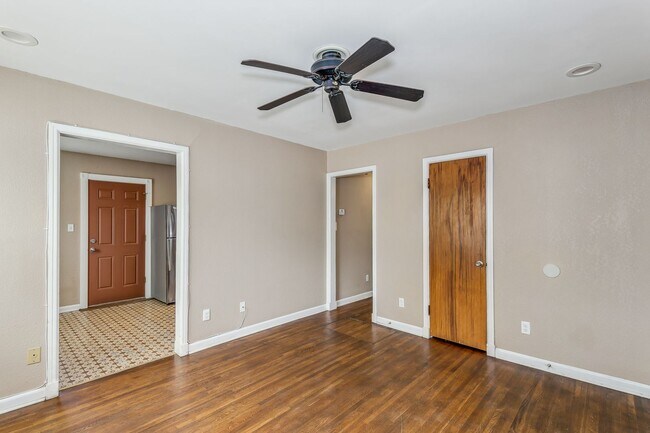 Foto del edificio - Updated 1 bed 1 bath duplex