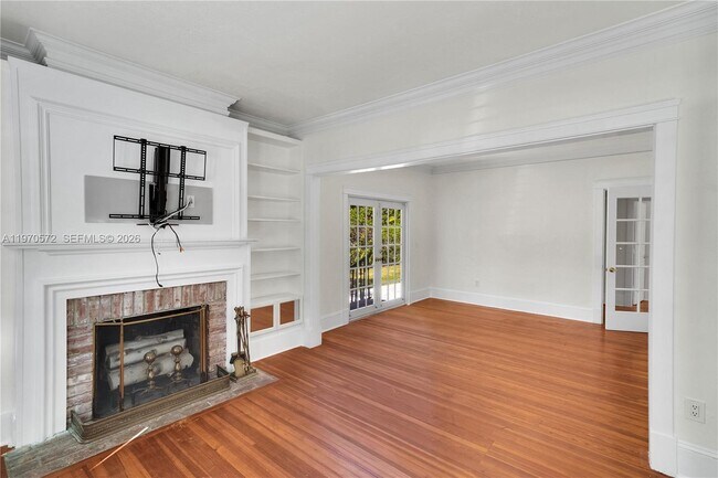 Foto del edificio - 603 Minorca Ave