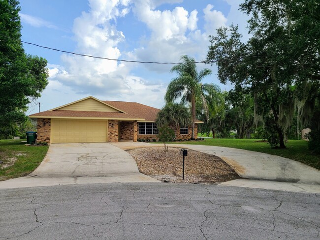 Building Photo - 1320 Sonnet Ct