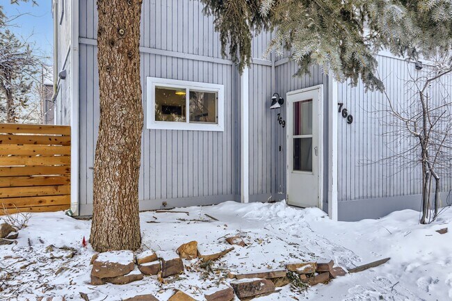 Foto del edificio - Charming 2bed, 1.5bath House in North Boulder