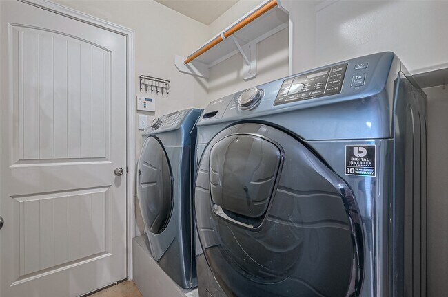 Foto del edificio - 3519 Yasmine Ranch Dr