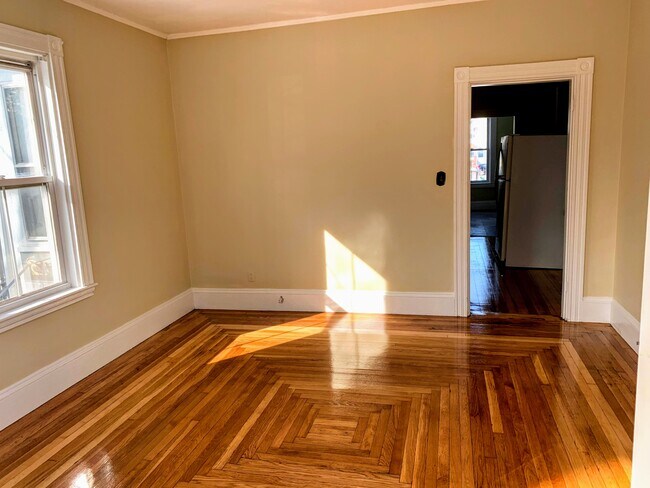 Building Photo - 153 Intervale St