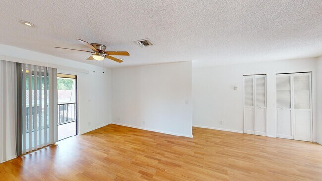 Foto del edificio - 1580 Montauk Dr