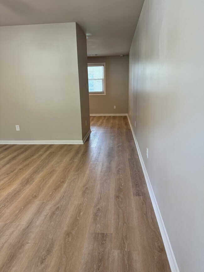 Foto del edificio - 5355 Valina Dr