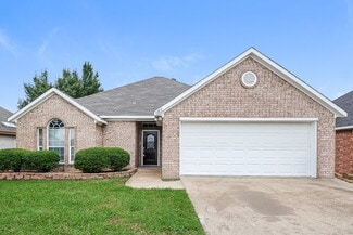 Building Photo - 1105 Brookhaven Dr