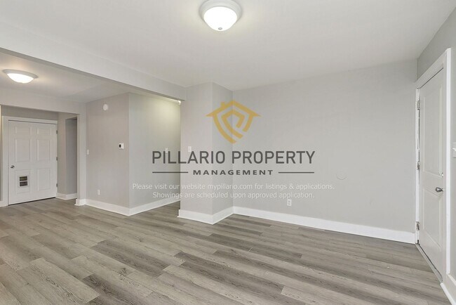 Foto del edificio - Updated 2 Bedroom 1 Bathroom near Riversid...