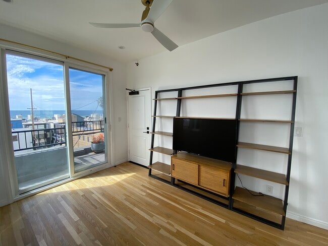 Building Photo - 29 Navy Creative Lofts