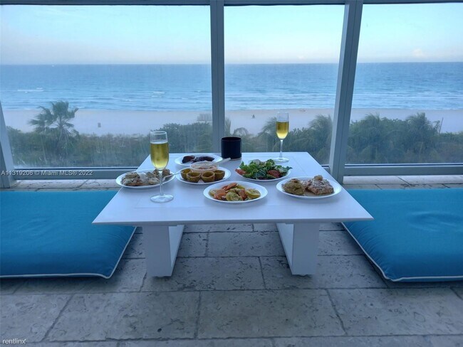 Foto del edificio - 1 br, 1.5 bath Condo - 5601 Collins Ave Ap...