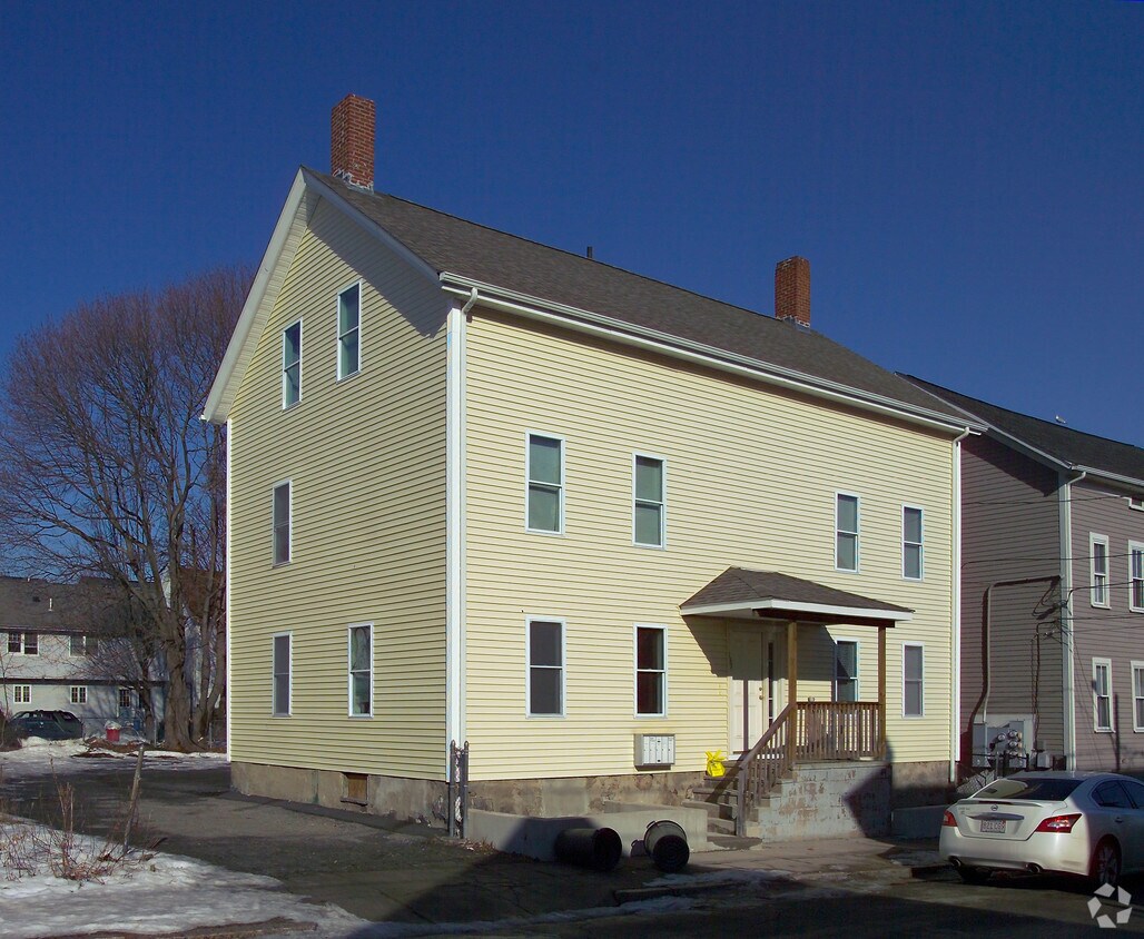 137 John St, Fall River, MA 02721 137 John St Fall River, MA