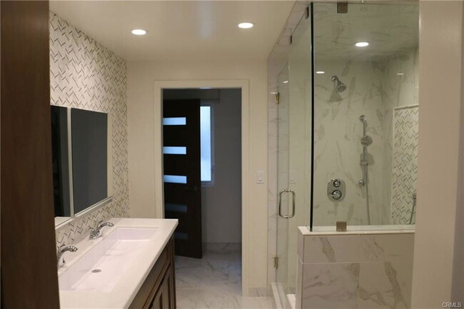 Foto del edificio - 1215 Bayside Dr