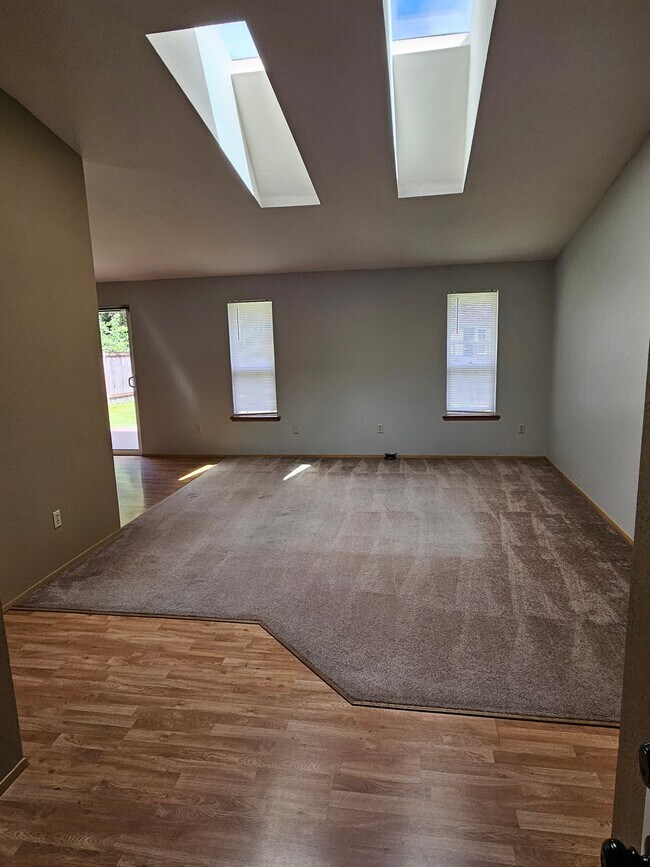 Foto del edificio - 609 N Granite Ave