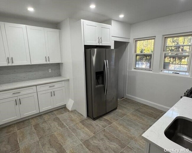 Building Photo - 4723 Avenue M
