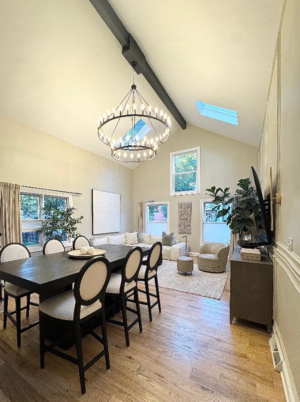 Building Photo - 1882 W 44th St