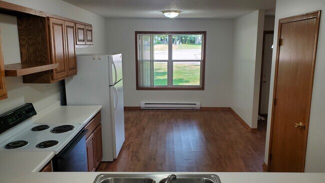 Foto del edificio - 335 Maple Ridge Ct