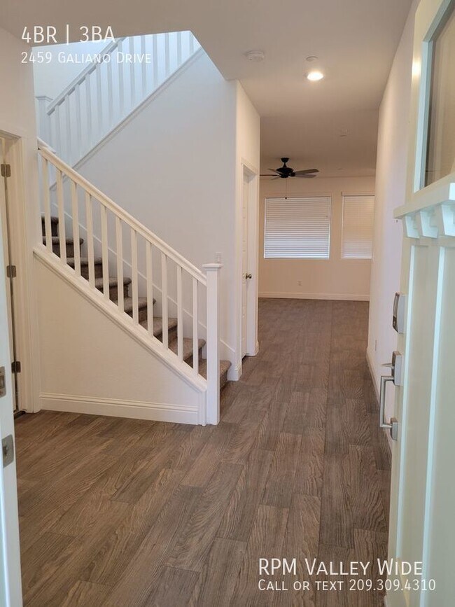 Building Photo - Beautiful North Merced home Available NOW!!