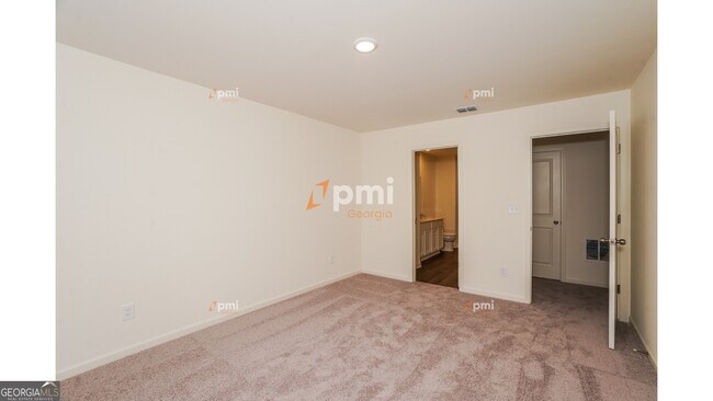 Foto del edificio - 182 Kinsale Dr