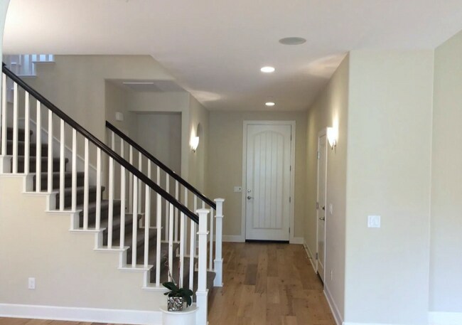Building Photo - 6385 Silverbush Creek St