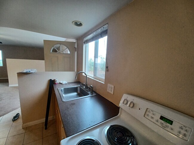 Foto del edificio - 1722 Grand Ave