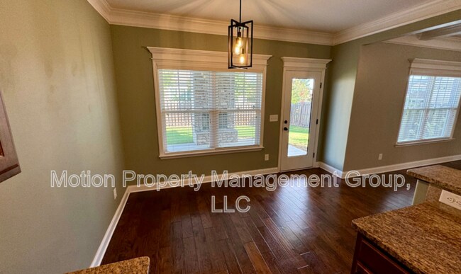 Building Photo - 5464 Everlook Cir