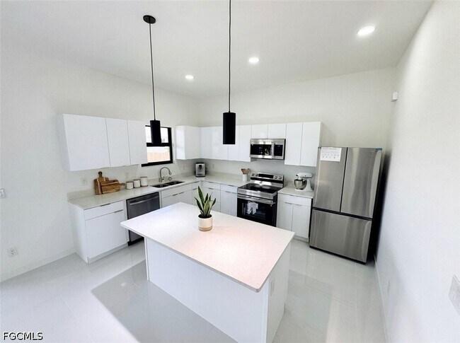 Foto del edificio - 4206 NW 32nd Ln