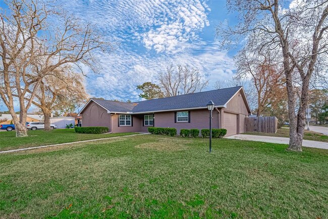 Building Photo - 909 Oak Vista Ct