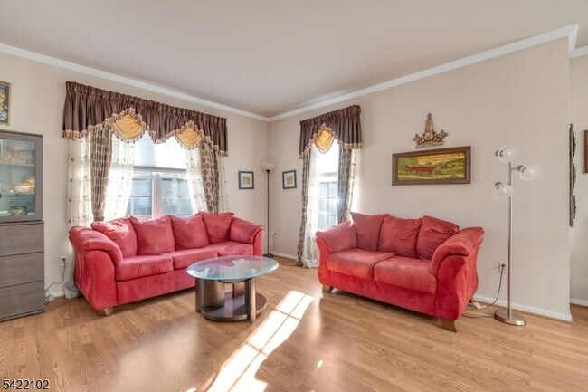 Foto del edificio - 49 Gordon Cir