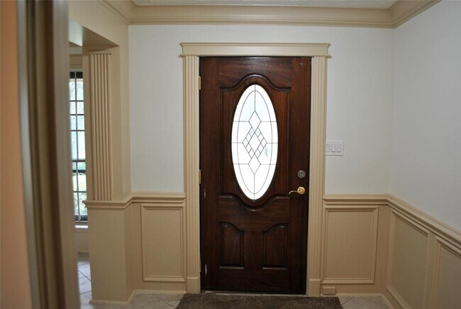 Building Photo - 202 Kirkaldy Dr