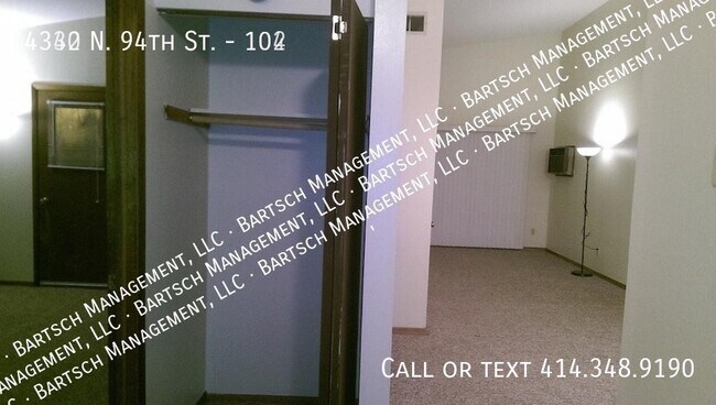 Building Photo - 4332 N 94th St