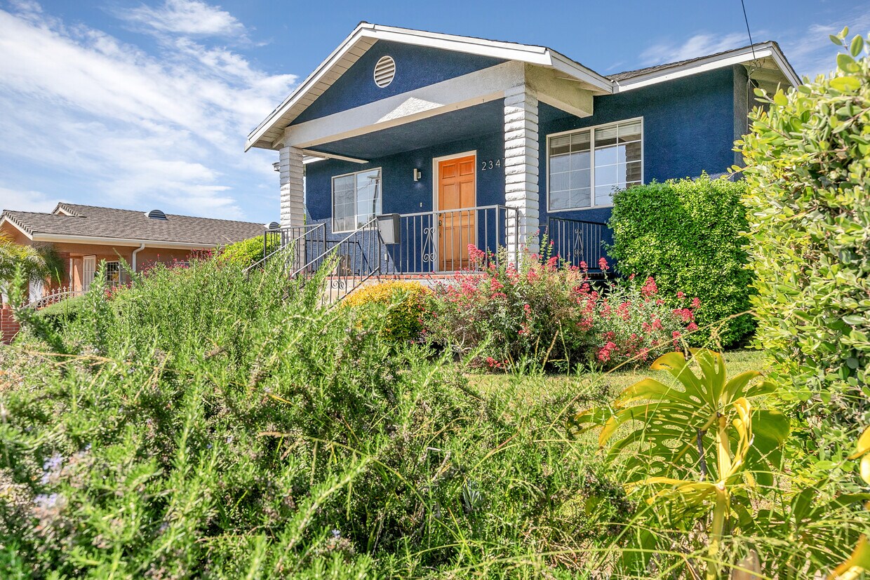 Foto principal - 2347 Moss Ave