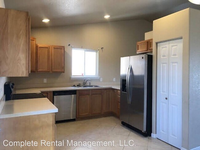 Building Photo - 3 br, 2 bath House - 711 S Norwood Ave